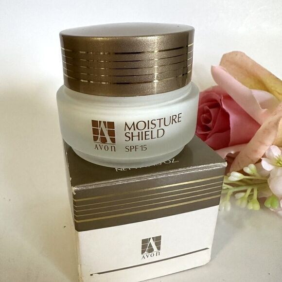 Vintage Avon Moisture Shield SPF 15 Cream 42g 1.5 OZ New In Box - Picture 2 of 4